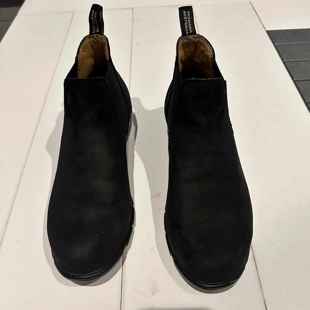 Women’s black Suede Blundstone boots size 39 EU, US 9, originally $210, for $100